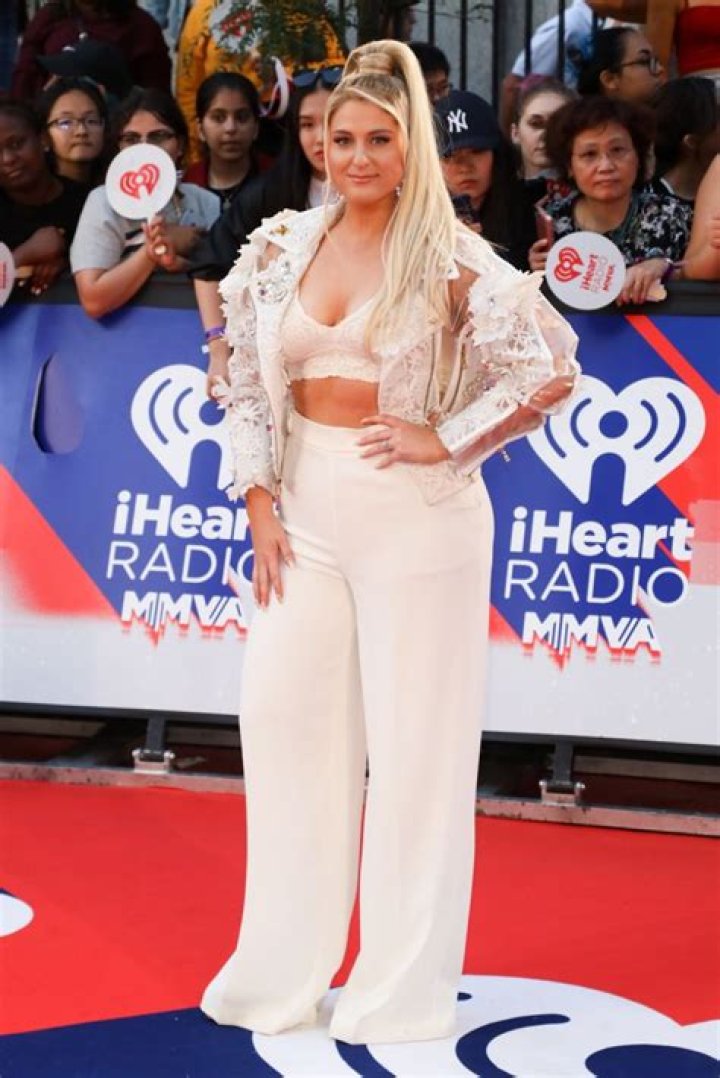 2018 iHeartRadio Much Music Video Awards Red Carpet Pics