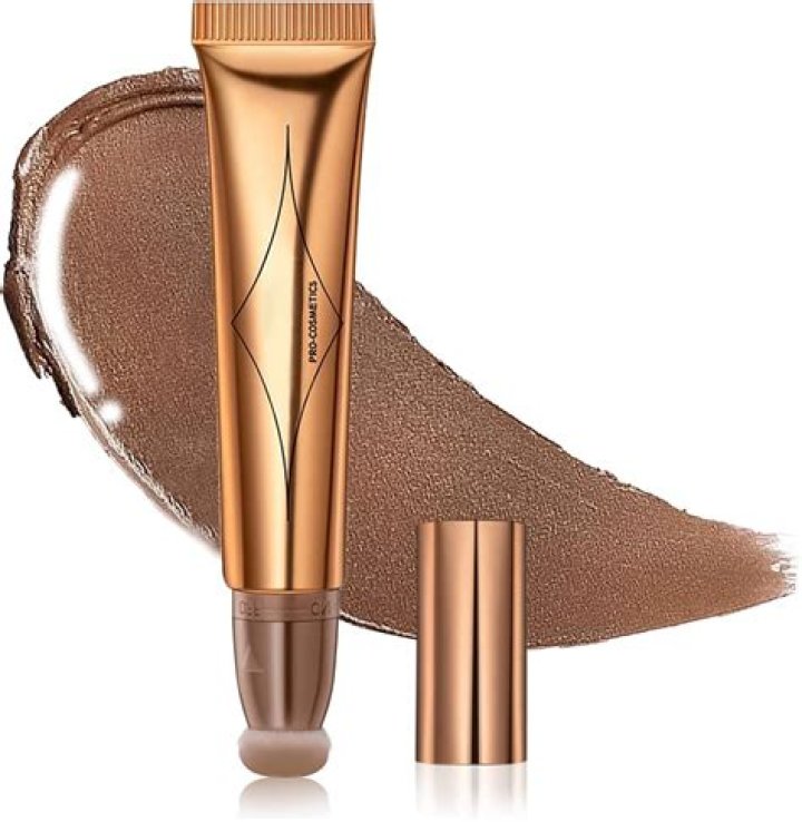 MUAs Can’t Believe How Good This $25 Cream Contour Kit Is