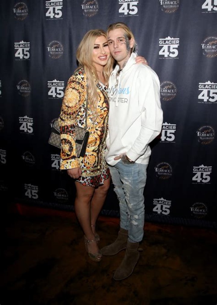 Aaron Carter & Fiancée Melanie Martin Split 1 Week After Birth Of Son – Hollywood Life