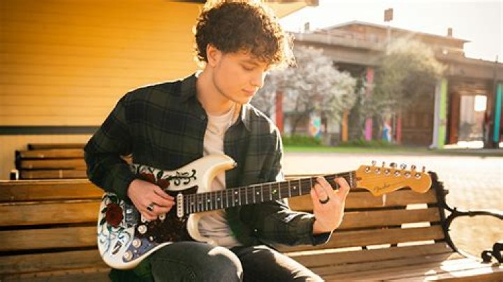 Adem Dalipi Goes ‘Out Of The Box’ To Ask For A Second Chance At Love With ‘Call You Mine’