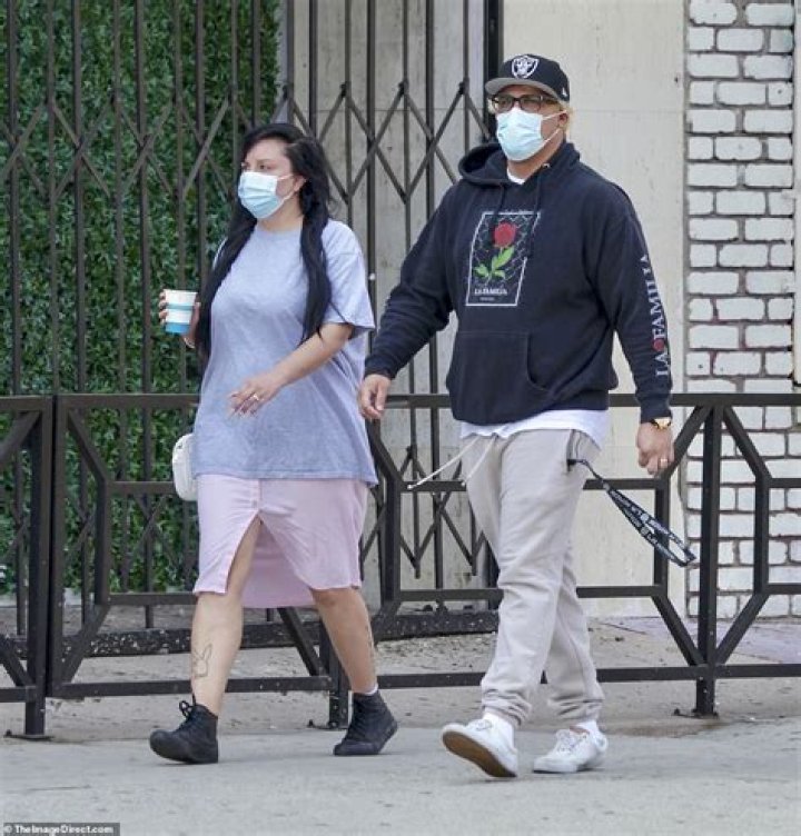 Amanda Bynes Debuts New Dark Hair Makeover While Holding Hands With Fiancé In Rare New Pics