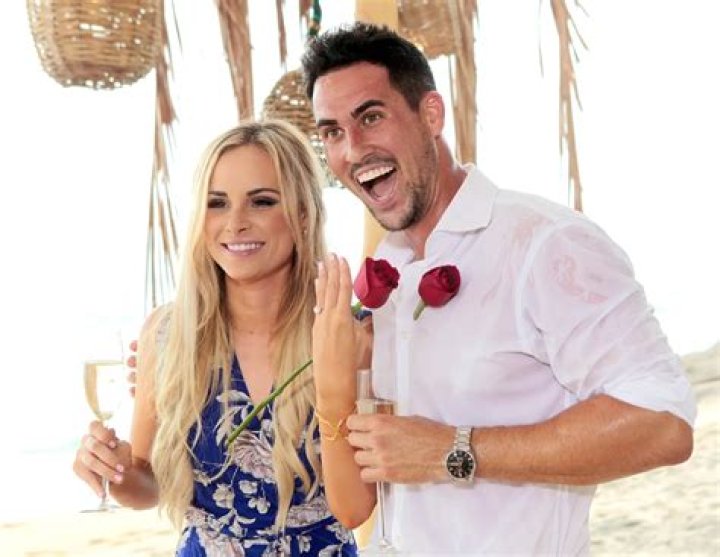 Amanda Stanton Opens Up About Josh Murray Split In New Book: Interview – Hollywood Life