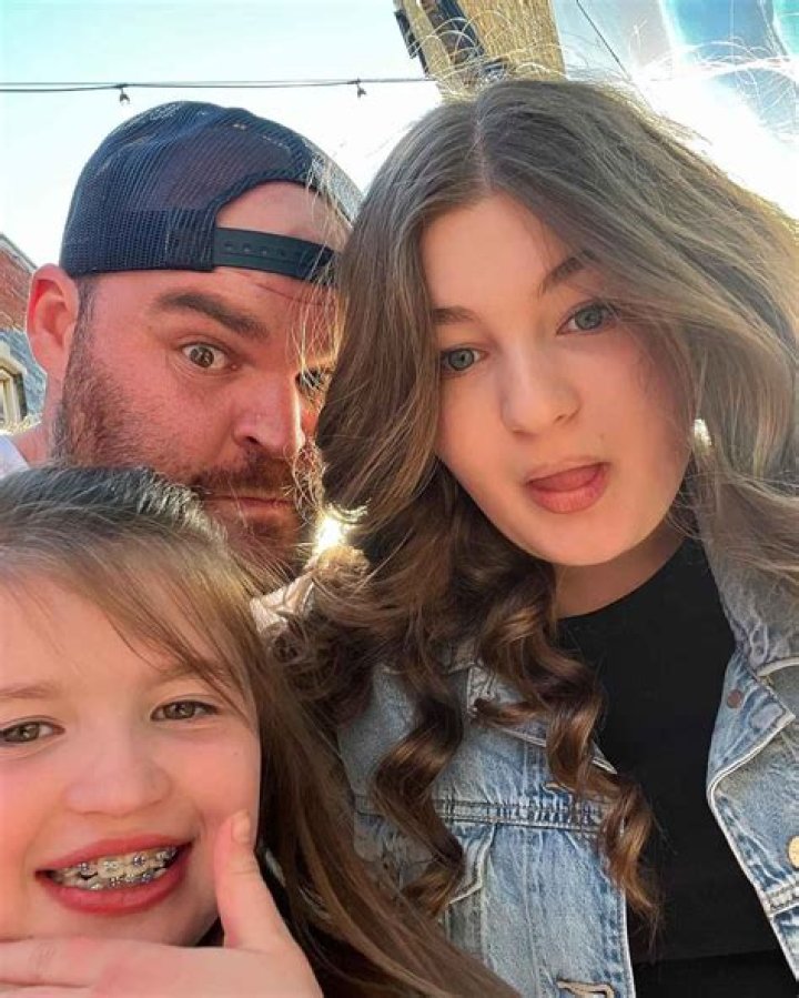 Amber Portwood’s Daughter Leah Complains About Mom: Watch – Hollywood Life