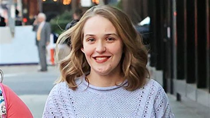 Mama June’s Daughter Anna Cardwell, 25, Cuddles BF & Shows Off Implants After $47k Surgeries