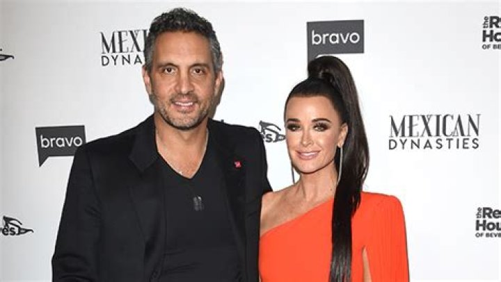 Are Kyle Richards and Mauricio Umansky Getting Divorced? Their Split – Hollywood Life