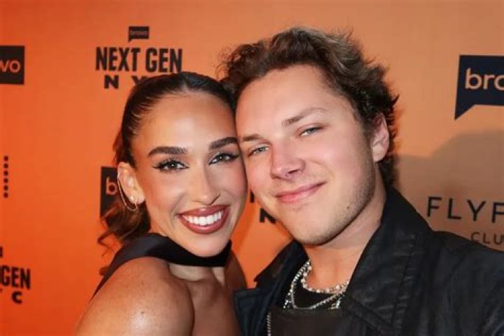 She ‘Adores’ Hunky Model Aaron Scott – Hollywood Life