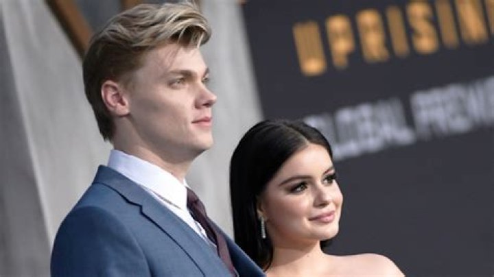 Ariel Winter & Levi Meaden ‘Quietly Split’ Almost Two Months Ago – Hollywood Life