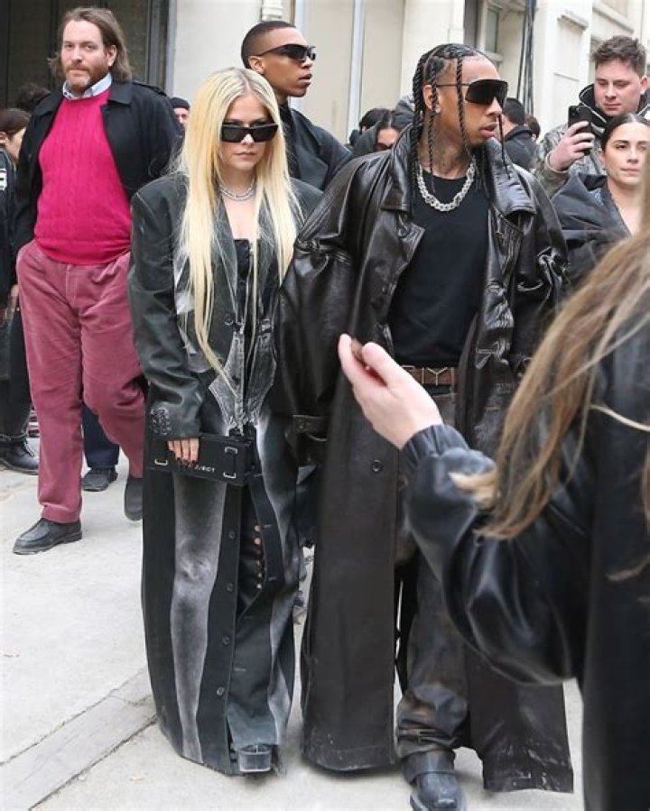 Avril Lavigne & Tyga In Matching Black Leather Outfits At PFW: Photos – Hollywood Life