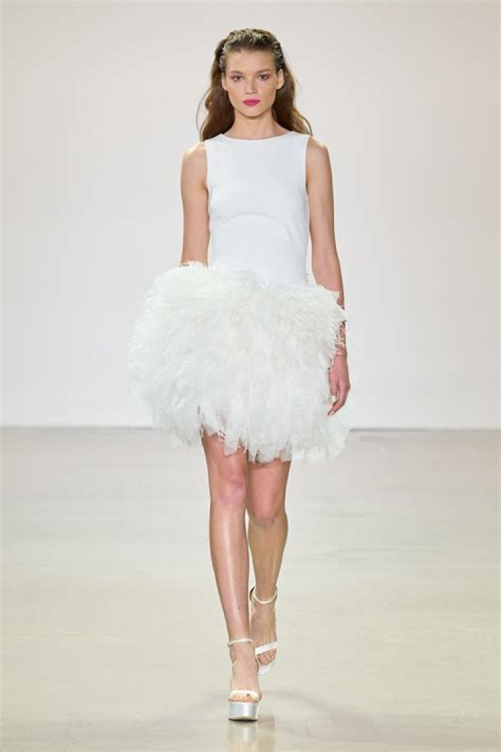 Badgley Mischka At Fashion Week — Celebrates 25th Anniversary With Stunning Spring 2015 Collection