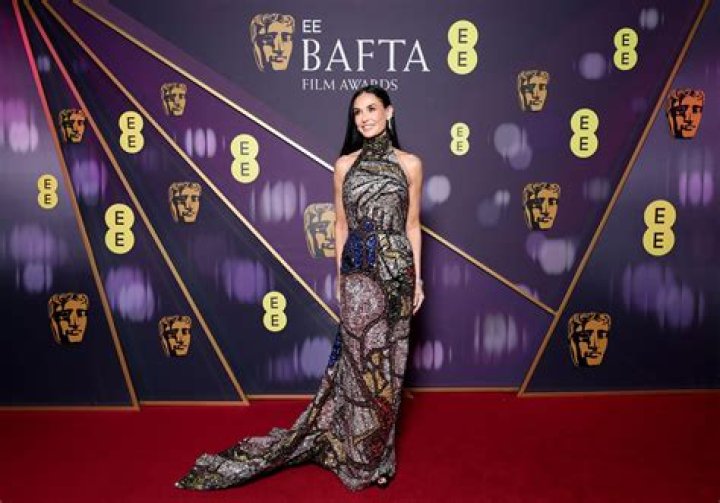 BAFTA Awards Red Carpet — Photos From The 2015 BAFTAs