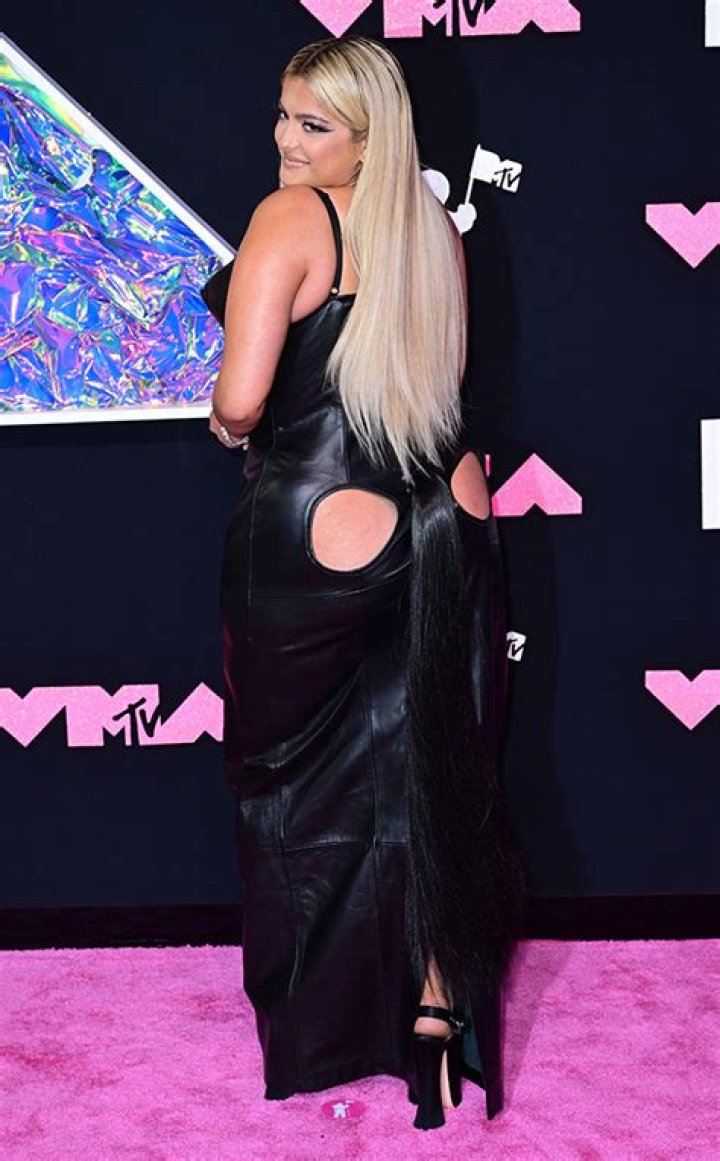 Bebe Rexha Shines on VMAs Red Carpet in Booty Cut-Out Dress: Photos – Hollywood Life