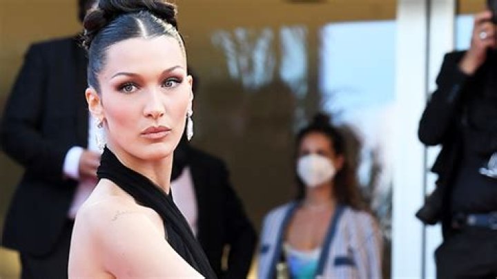 Bella Hadid Posts Cryptic Message After Yolanda & Zayn Malik’s Fight – Hollywood Life