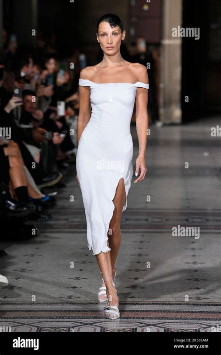 Paris Fashion Week Runway Models — Pics – Hollywood Life