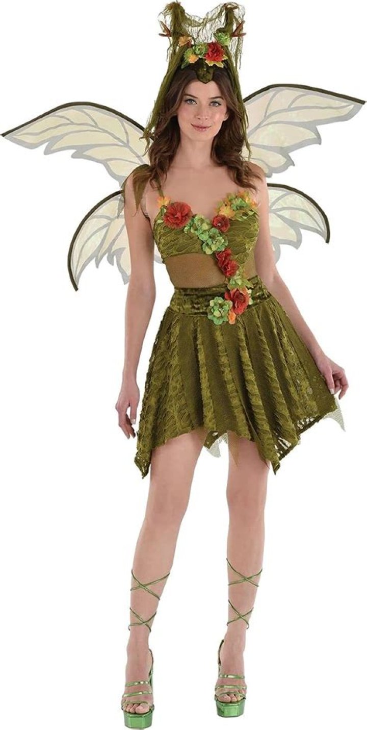 Bella Thorne Gears Up For Halloween With Super Sexy Fairy Costume — Pics