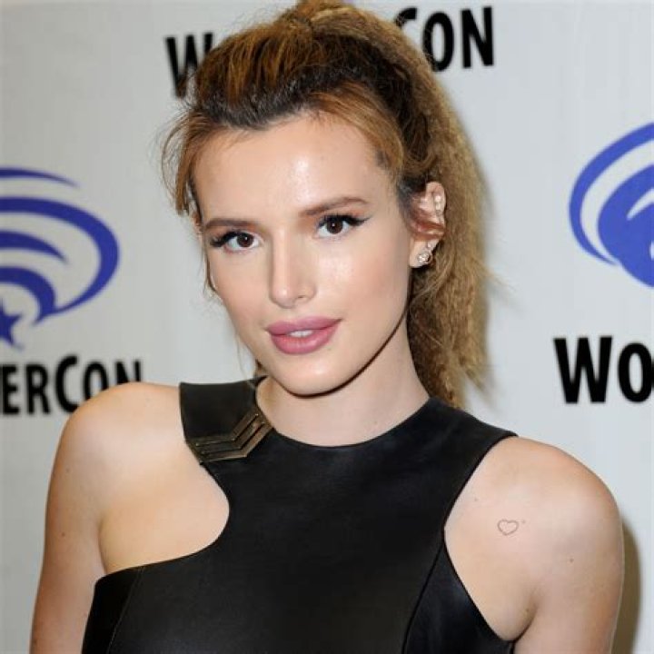 [PICS] Bella Thorne Flaunts Nipple Piercings — Flirting With Chandler Parsons? – Hollywood Life