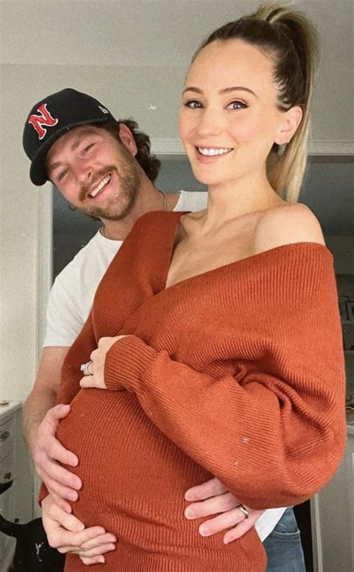 Ben Higgins Congratulates Ex Lauren Bushnell On Pregnancy Reveal: ‘What A Thing To Celebrate’