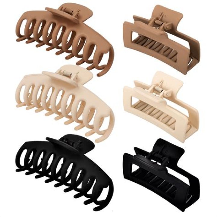 Claw Clips Are The Latest TikTok Hair Trend & You Can Shop This Multi-Pack For Under $15