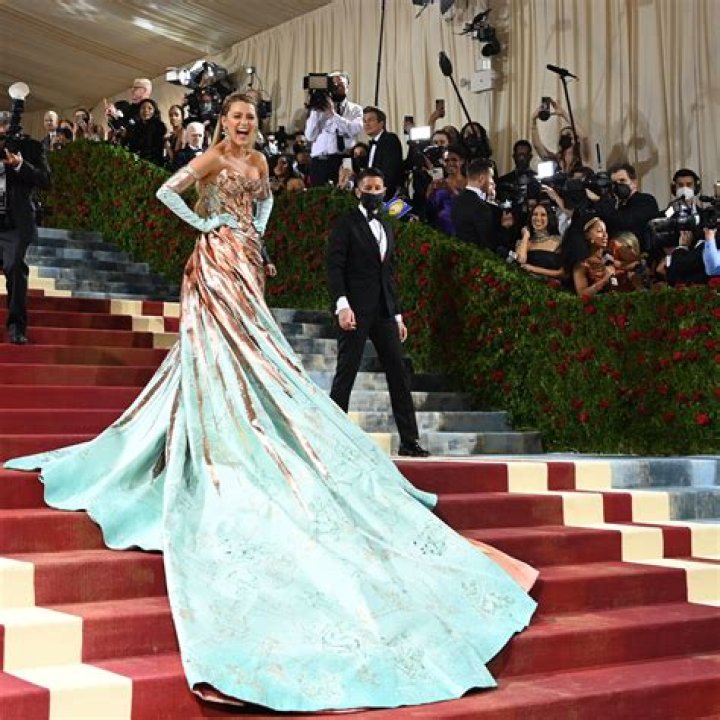Best Met Gala Dresses Of All Time — Photos