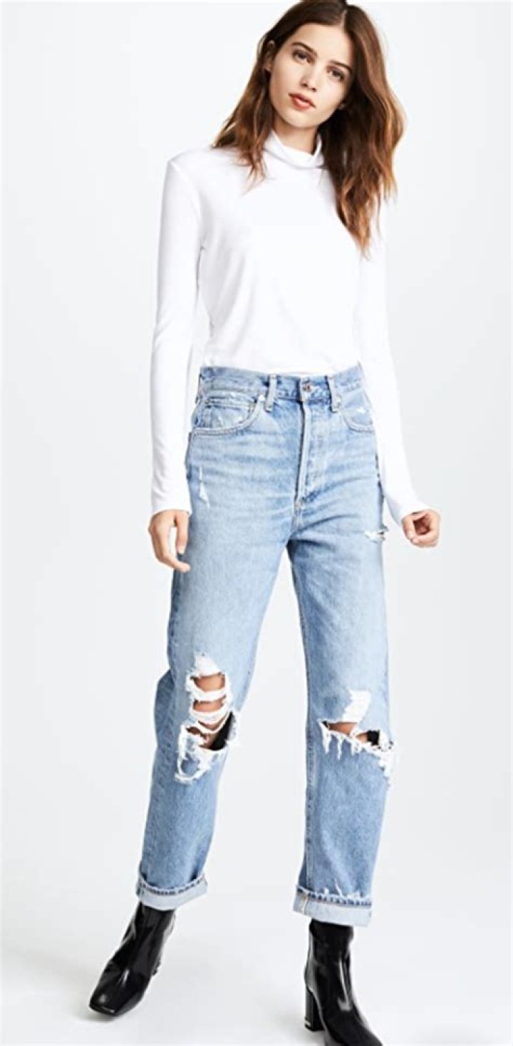 These High Rise Ripped Jeans Similar To Megan Fox’s Are Currently On Sale For Under $40