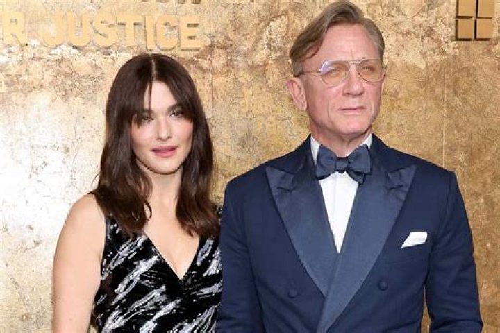 ‘Betrayal’ — Rachel Weisz & Daniel Craig In Sexy New Broadway Show – Hollywood Life