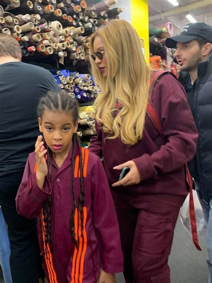 Beyonce & Blue Ivy, 8, Twin In Matching Ivy Park Outfits On Shopping Date — Pic