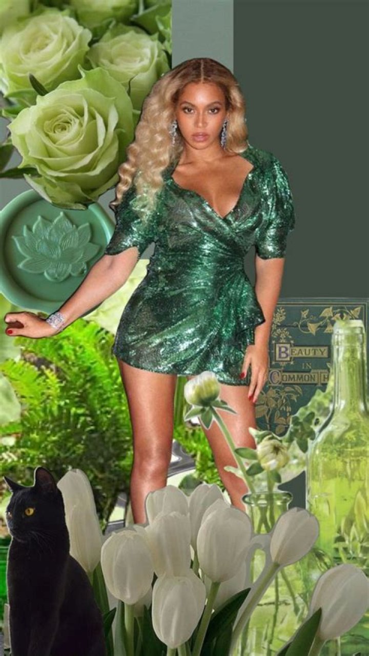 Beyoncé Stuns In Mint Green Dress As She Holds Hands With Jay-Z On Portofino Date Night — Photos