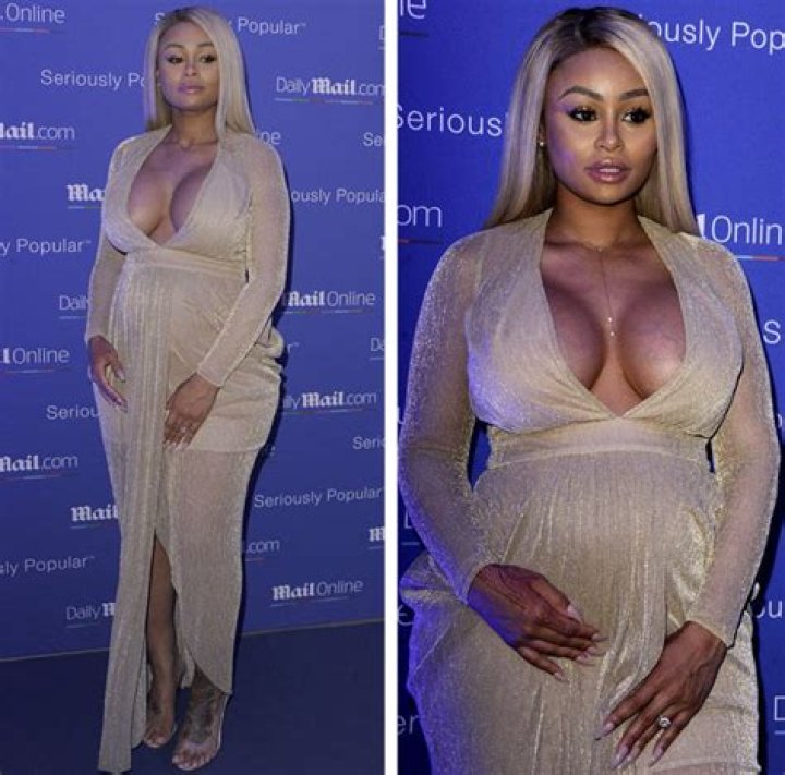 Blac Chyna: My ‘Baby Bump Is On Fleek’ — Rob Kardashian’s Fiancée Flaunts Belly