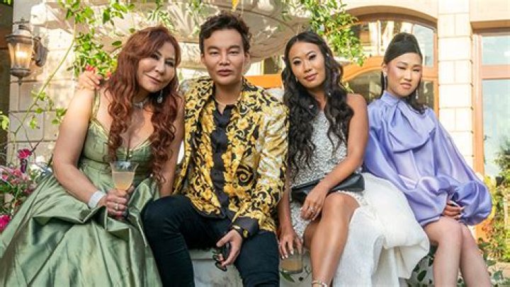 ‘Bling Empire’ Co-Stars Mourn Anna Shay After Her Death – Hollywood Life