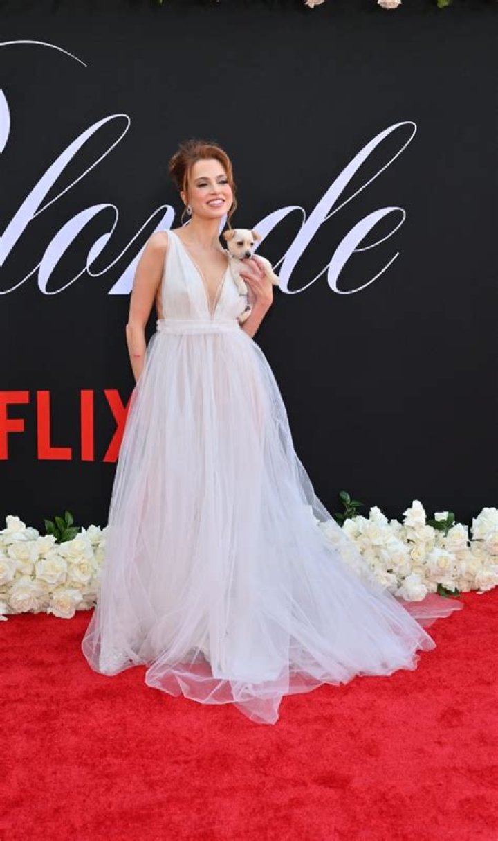 ‘Blonde’ Premieres: Ana De Armas & More On The Red Carpet