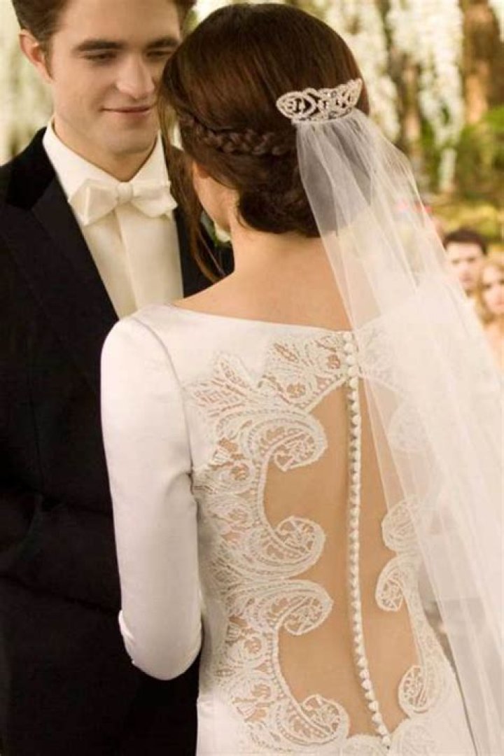 'Breaking Dawn' Gallery