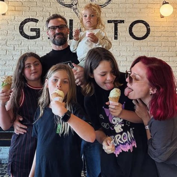 Brian Austin Green Passionately Kisses Girlfriend Sharna Burgess In New Photo: My ‘End Game’