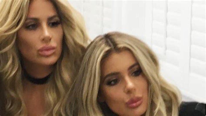 Brielle Biermann Flashes Her Bare Breast On Kim Zolciak’s Snapchat & Fans Are Shook