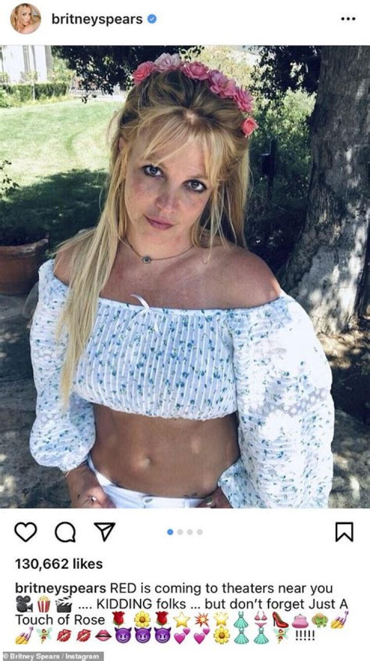 Britney Spears Trolls The Fat Jewish For Joking She Has A ‘Cropped Peasant’ Top For ‘Each Day Of The Year’