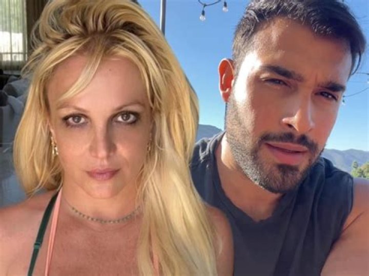 Britney Spears Straddles Sam Asghari In Sexy New Photos – Hollywood Life