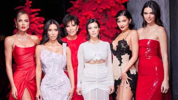 Caitlyn Jenner Disses Kardashian Kids In ’20/20′ Interview: We’re ‘Distant’ & They Never Call Me