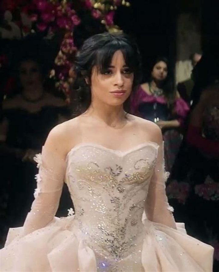 Running In LA For New Music Video – Hollywood Life