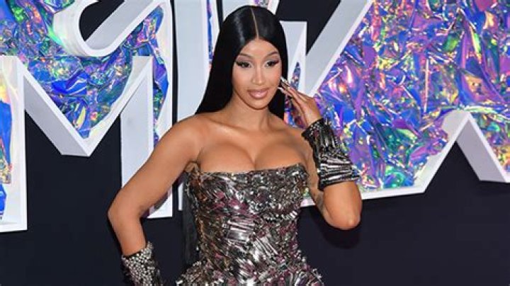 See Her Wild Look – Hollywood Life