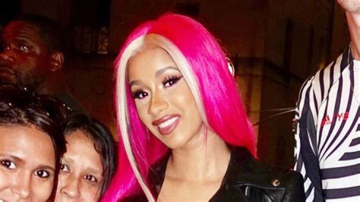 Cardi B Reveals Pink Hair Makeover With Heart Pigtails: Video – Hollywood Life