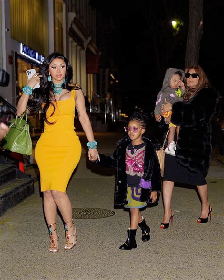 Cardi B Rocks Yellow Dress & Carries Hermes Purse With Her Kids In NYC – Hollywood Life