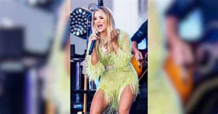 Carrie Underwood’s Sexiest Photos – Hollywood Life