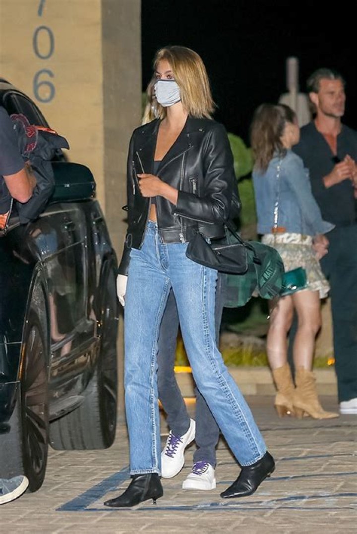Kaia Gerber, Cindy Crawford & More Stars Looking Very Glam In Protective Gear – Pics