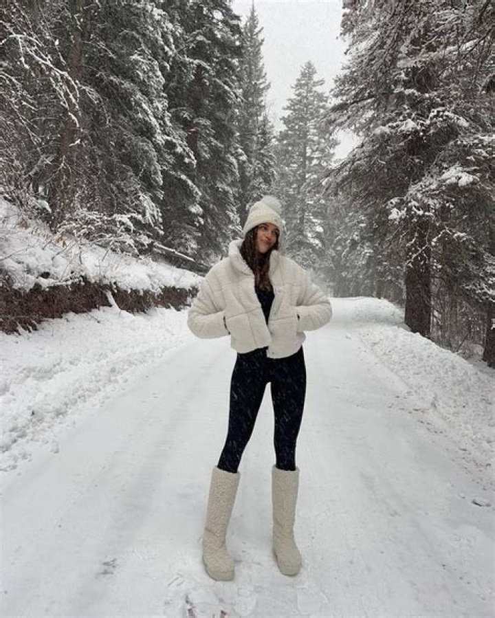 Sofia Richie, Rebel Wilson & More Celebs Playing Outside In The Snow – See Pics