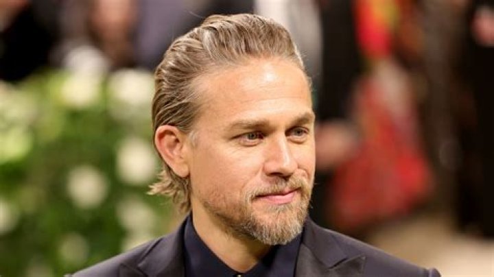 Charlie Hunnam’s Back On ‘Sons Of Anarchy’ — Opening Credits Is Body Double – Hollywood Life