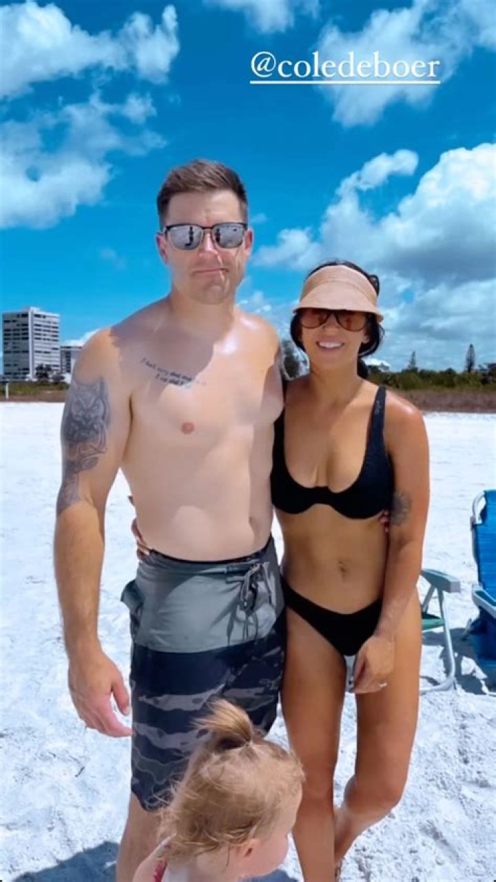 Chelsea Houska’s Husband Cole DeBoer Posts Hot Video Of Him Breaking A Sweat Shirtless