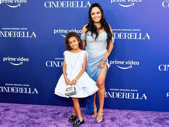 Royalty Brown, 7, Shows Off Her Modeling Skills & Fabulous Clothes In Adorable New Video