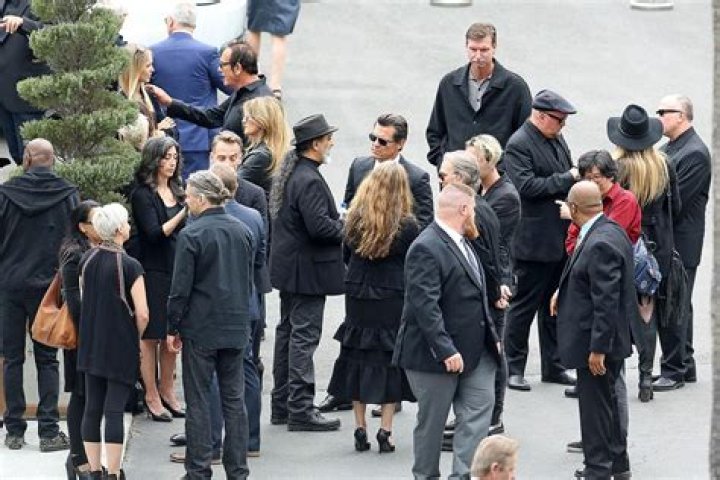Brad Pitt, Pharrell & More Stars Pay Tribute To Chris Cornell At Funeral — Pics