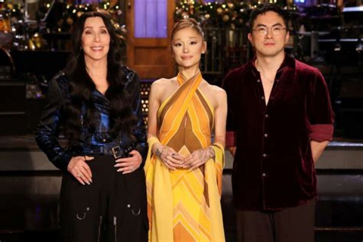 Chrissy Teigen Disses Ariana Grande’s ‘SNL’ Cat Ears — Tweets I ‘Hate You’ – Hollywood Life