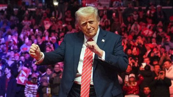 Claudia Conway, 16, Pisses Off Mom Kellyanne By Dancing To Trump Diss Song In Front Of Her