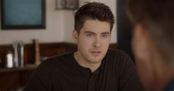 Cody Christian On ‘All American’ Season 1 — Scoop On Asher – Hollywood Life