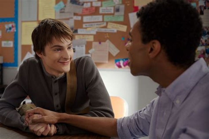 ‘Into The Dark’s Corey Fogelmanis Reveals How His ‘Multifaceted’ New Role Challenged Him & More